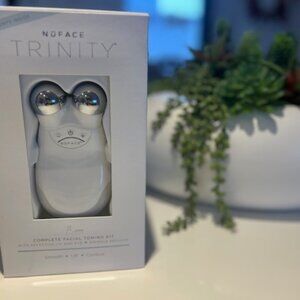 NuFACE Trinity® Microcurrent Complete Facial Toning Kit (BRAND NEW - SEALED)
